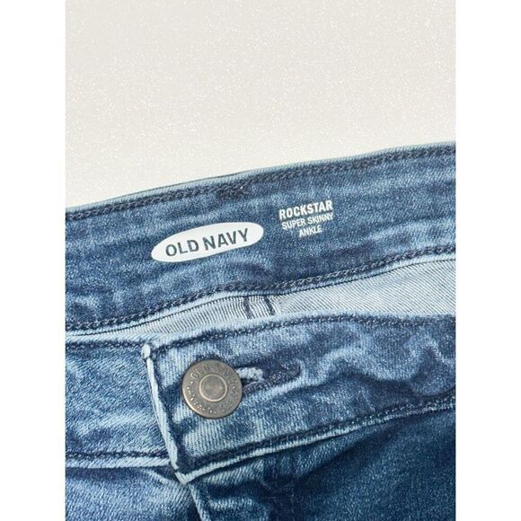 Old Navy Women's Denim Distressed Super Skinny Ankle Jeans Dark Blue Size 14‎ - Picture 2 of 8
